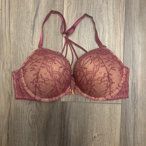 Victoria's Secret Other - NWOT Victoria’s Secret Bombshell Plunge Bra